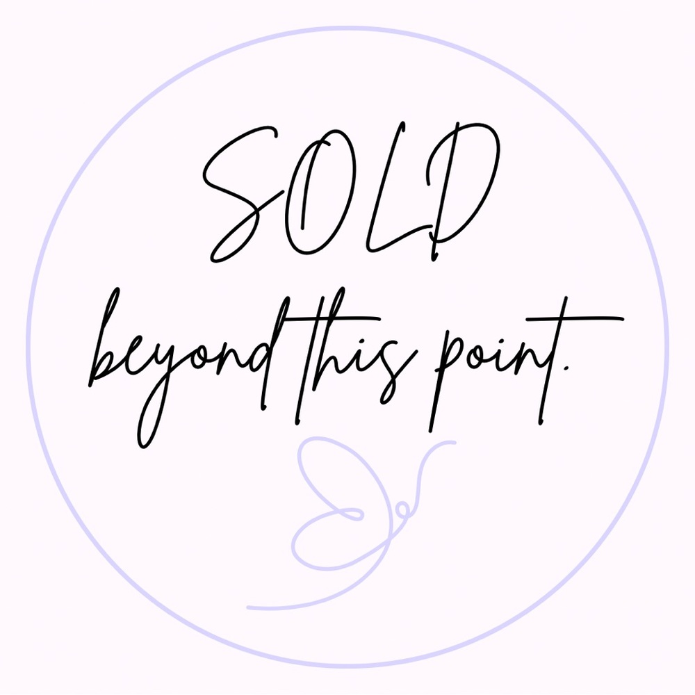 SOLD! What do you want to see more of 🧐 👗👠🏋🏻‍♀️🖼